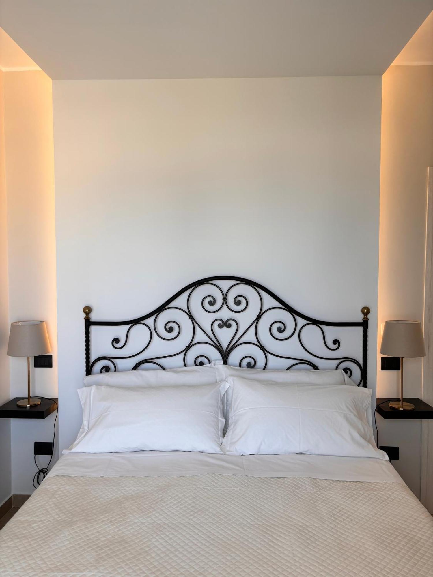 Ig - "Villa Don Antonio" Apartments Giardini Naxos Dış mekan fotoğraf