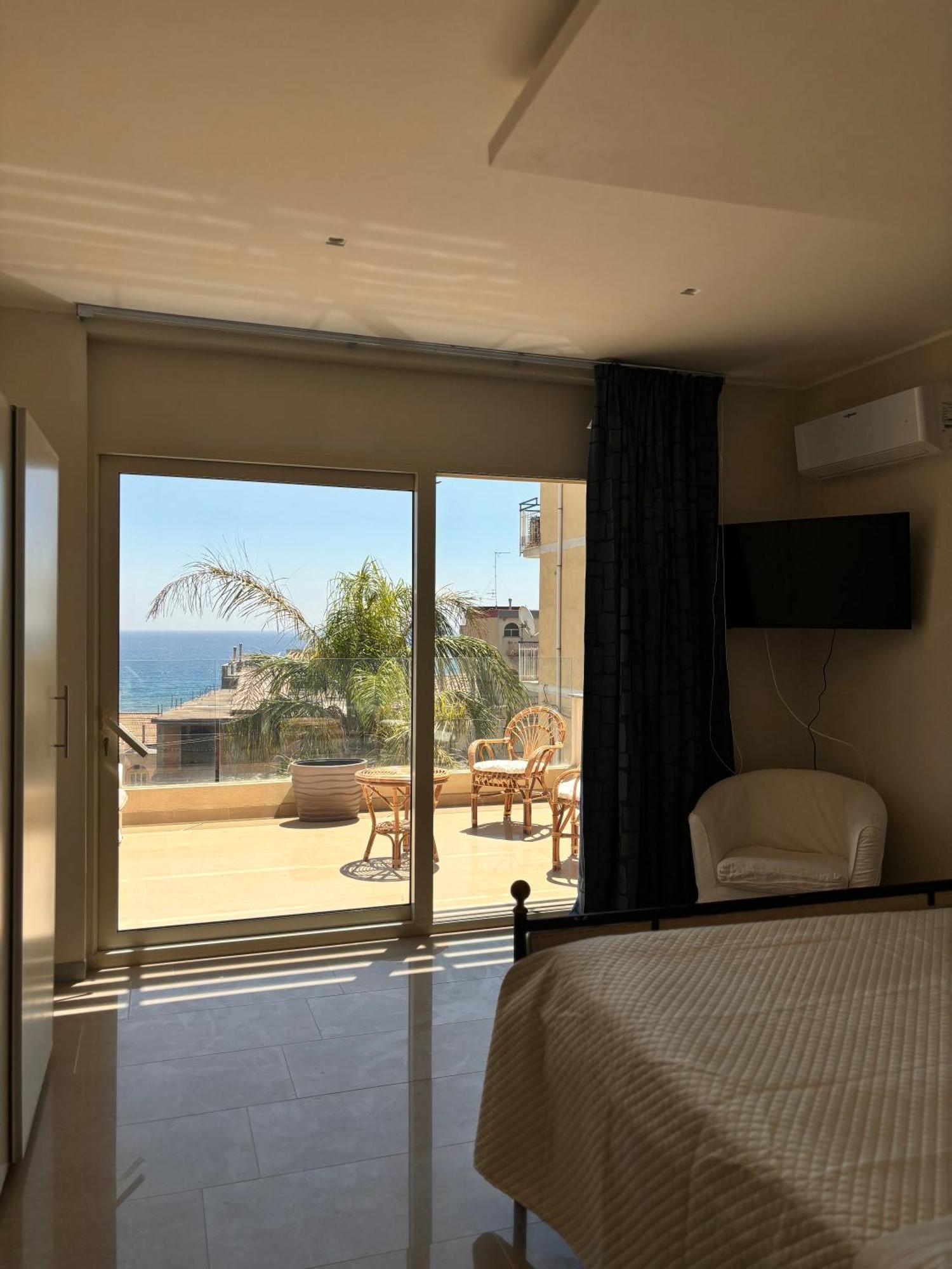 Ig - "Villa Don Antonio" Apartments Giardini Naxos Dış mekan fotoğraf